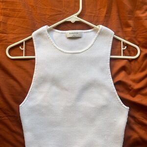 Aritzia/Babaton Sculpt Knit Cropped Racer Top